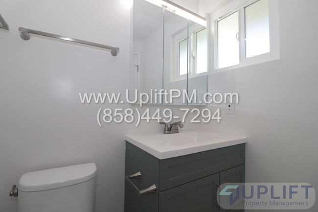 Building Photo - 1390 Connecticut St