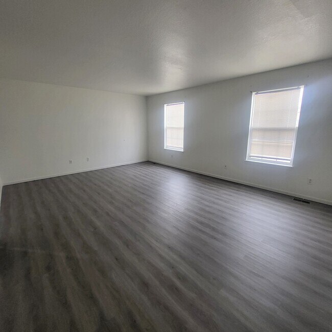 Building Photo - 107 El Dorado Trail E