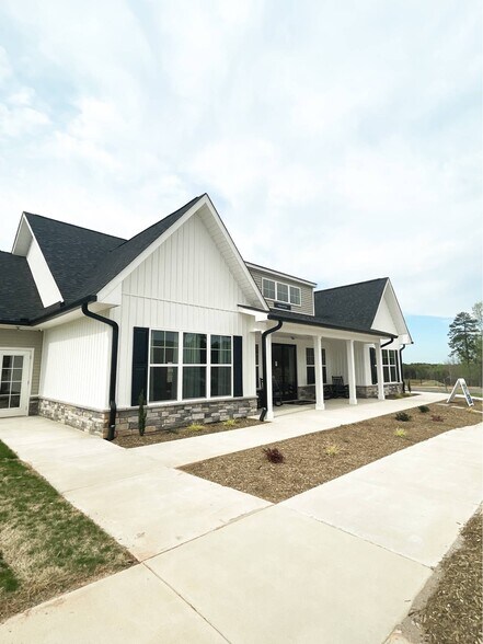 Building Photo - Northbrook Luxury Apartments