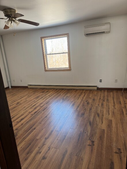 Building Photo - 657 Maine Ave