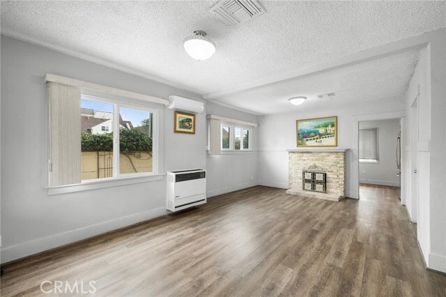 Building Photo - 304 E Garfield Ave