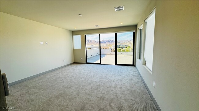 Building Photo - 26 Promenade Isle Ln