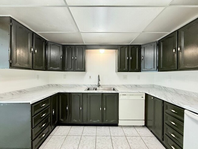 Building Photo - 2658 Sunny Breeze Ave