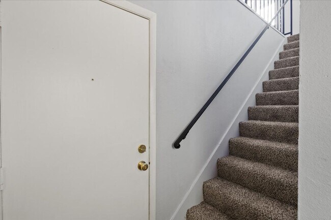 Building Photo - Status: Owner Accepted Application