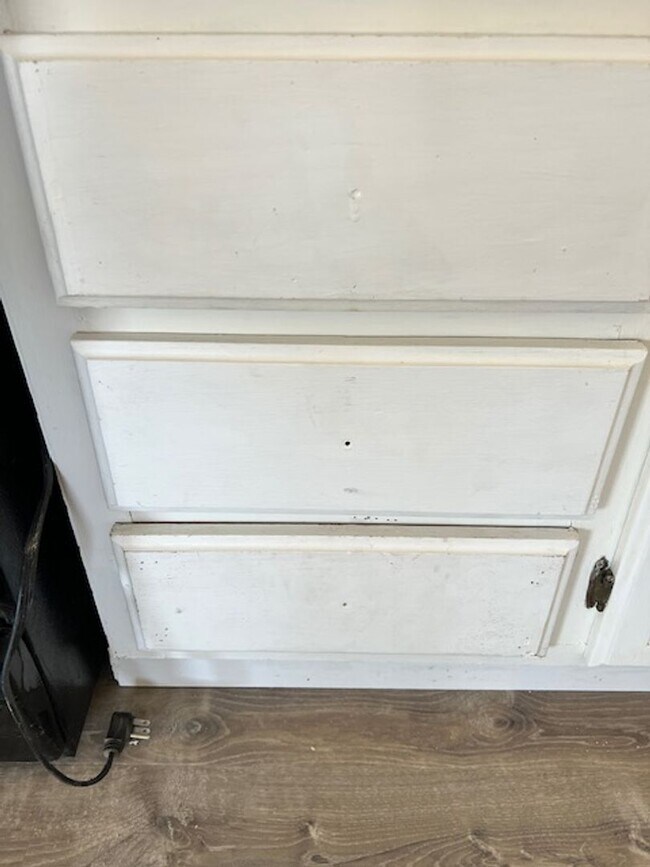 Building Photo - Newly Remodeled Home on a large lot