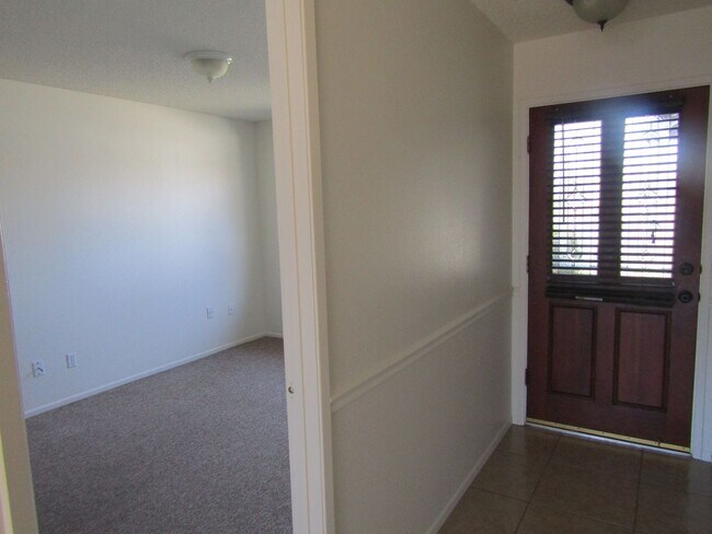 Building Photo - 507 Bakeman Ln