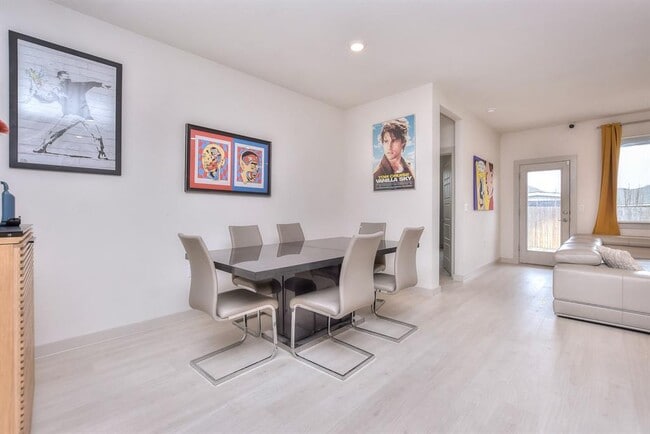 Building Photo - 13709 Bavarian Forest Dr