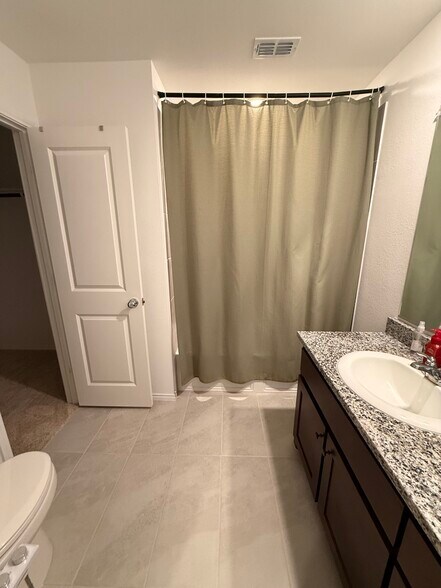 Master Restroom - 14121 Danesdale Dr