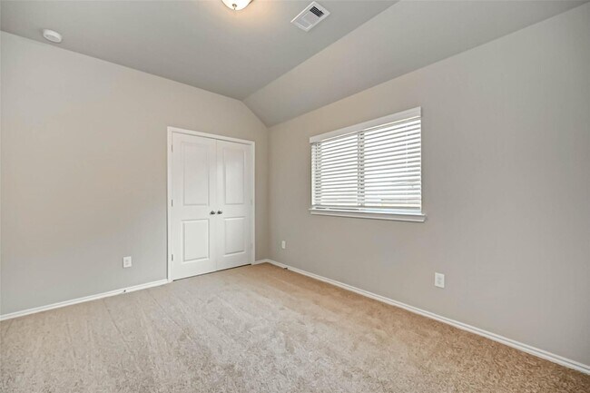 Building Photo - 1535 Munson Valley Rd