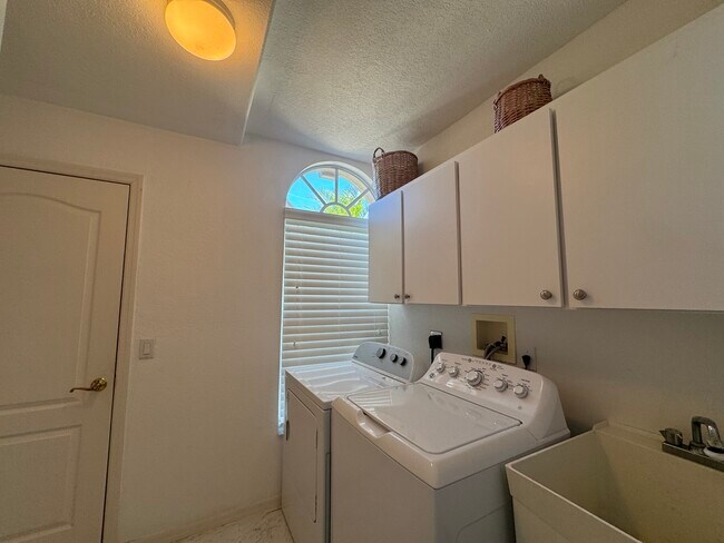 Building Photo - 137 Sportsman Rd