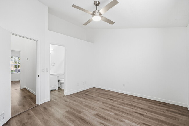 Building Photo - 18804 N 33rd Dr