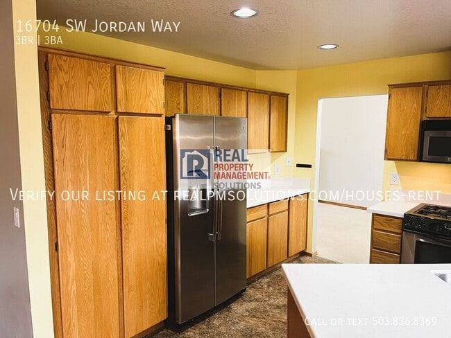 Building Photo - 16704 SW Jordan Way