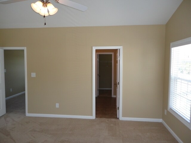 Building Photo - 1120 Rutledge Landing Dr