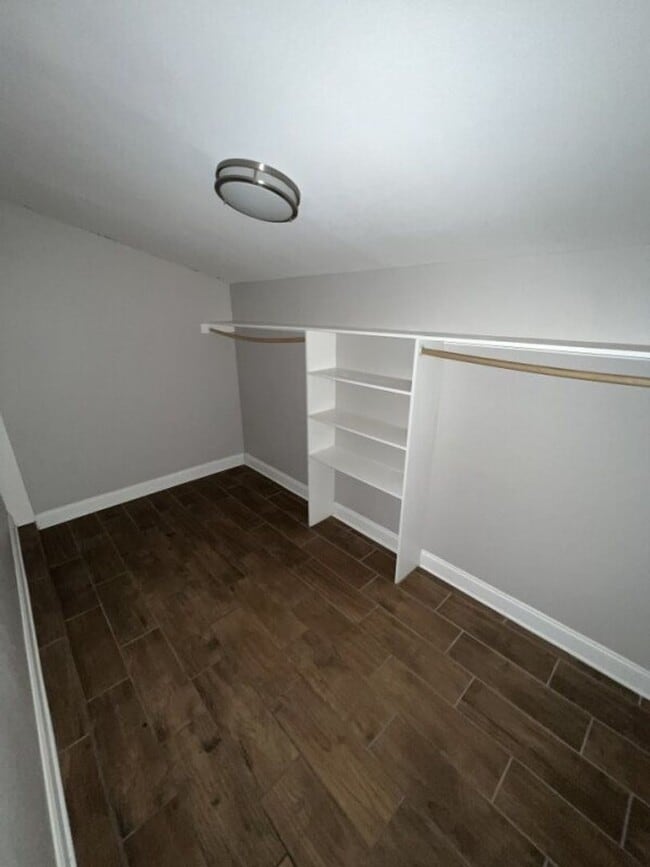 Building Photo - Spacious 4-bedroom 2.5-bathroom Home with Modern Upgrades