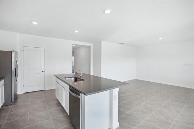 Building Photo - 10762 Quail Grv Wy
