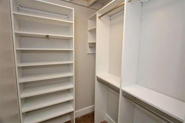 Building Photo - 659 Auburn Ave NE