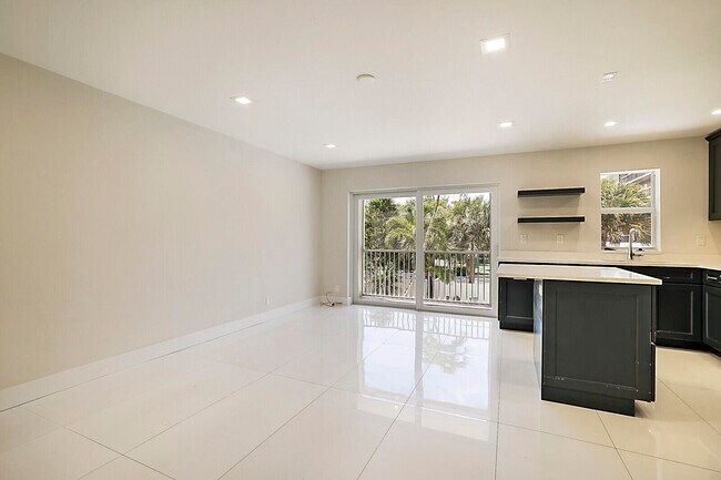 Building Photo - 1439 S Ocean Blvd