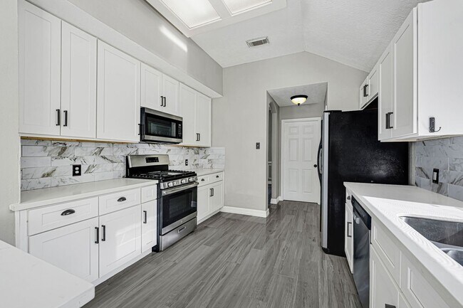 Building Photo - 3207 Crimson Coast Dr