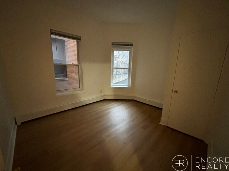 Building Photo - 655 Washington St