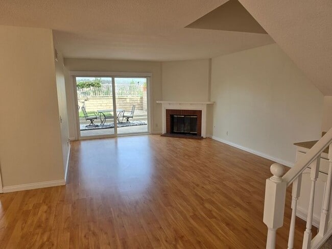 Building Photo - 27875 Avenida Armijo