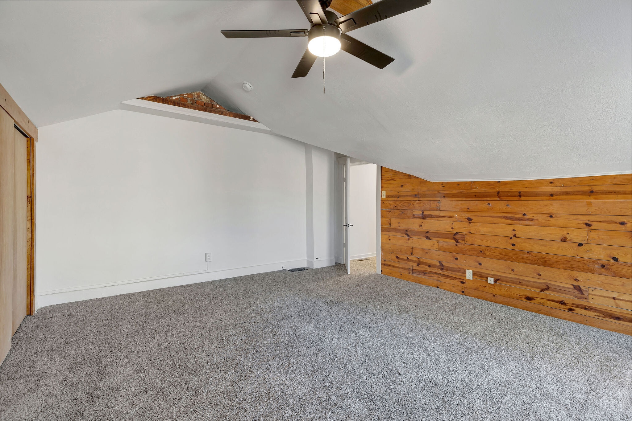 Building Photo - 422 Watkins St