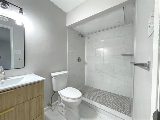Building Photo - 5300 Slay Dr