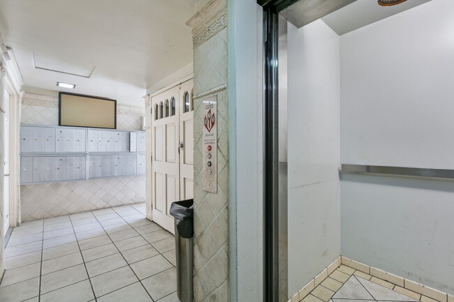 Building Photo - 1417 S Atlantic Blvd