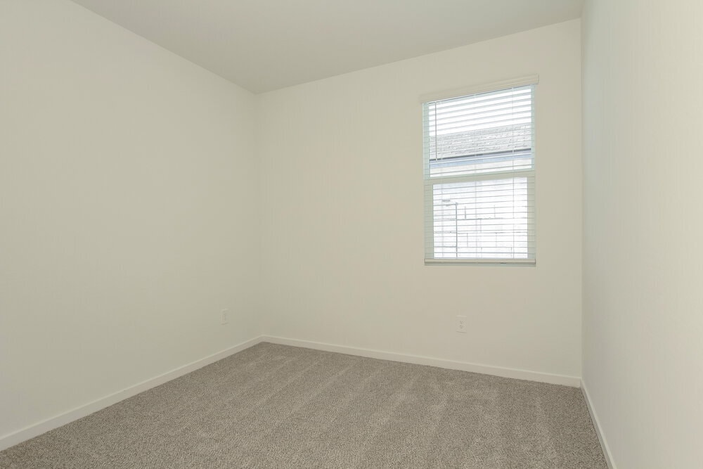 Building Photo - 5440 S 245th Ave