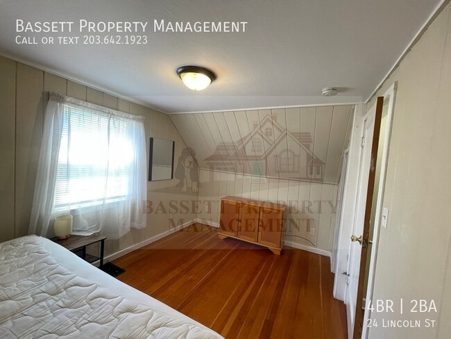 Building Photo - 24 Lincoln St