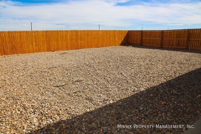 Building Photo - 1649 Wrigley Dr