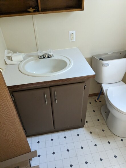 Building Photo - 4684 Rosemarie St