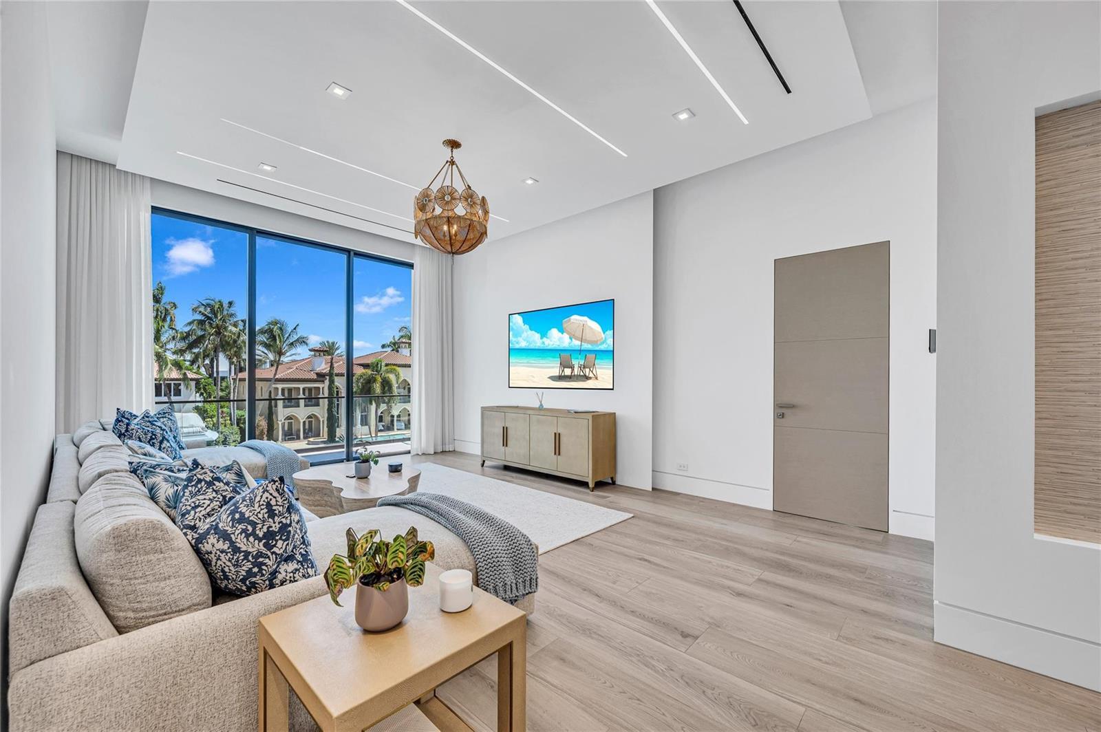 Building Photo - 408 Coral Way