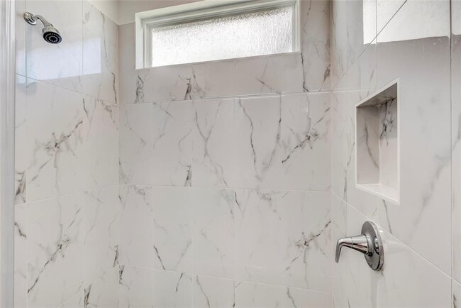 Building Photo - 1832 Asti Ln