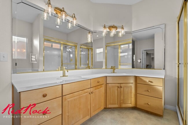 Building Photo - Newly Updated 2 Bedroom Home in Washington!