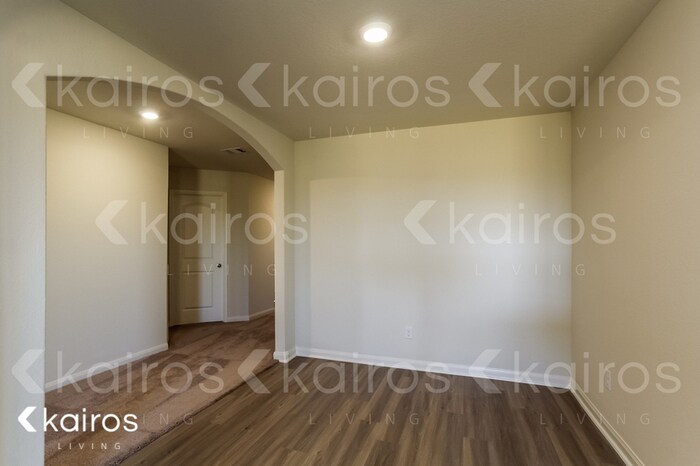 Building Photo - 8406 Longshore Slope Rd