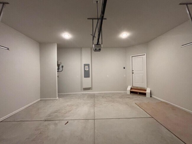 Building Photo - 235 Alston Ridge Dr