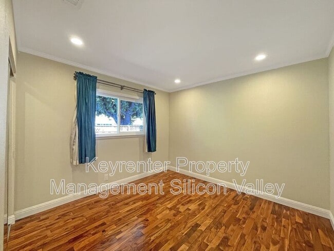Building Photo - 153 Noyo Dr