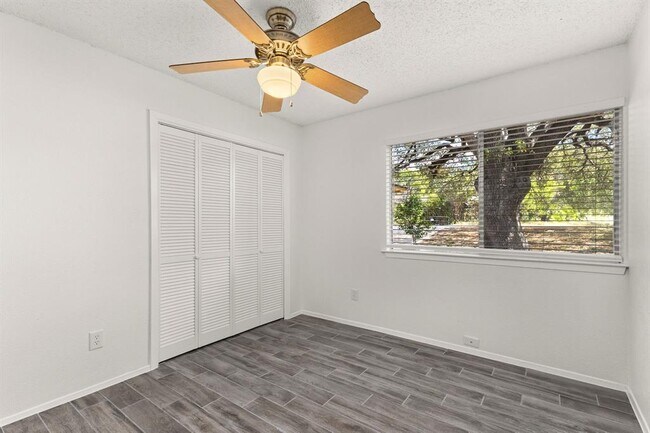 Building Photo - 7908 Peaceful Hill Ln