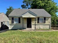 Building Photo - 2434 Vollintine Ave