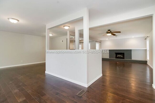 Building Photo - Fantastic four-bedroom ranch in the heart ...