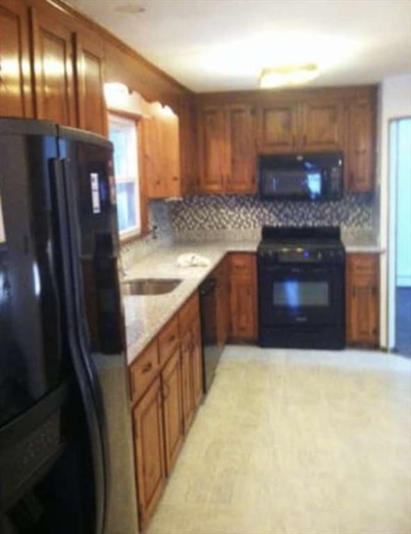 Building Photo - 11 Byard Ln