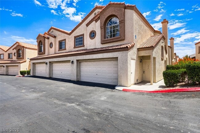 Building Photo - 8301 Boseck Dr