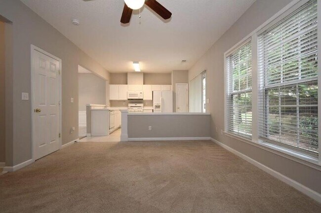 Building Photo - 3905 Timbercreek Cir