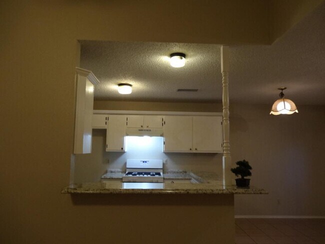 Building Photo - 13716 Sablecrest Dr