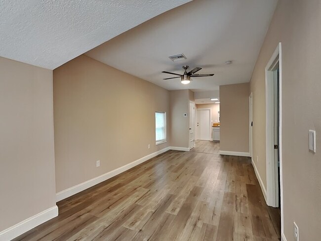 Building Photo - 1304 Williams Ave