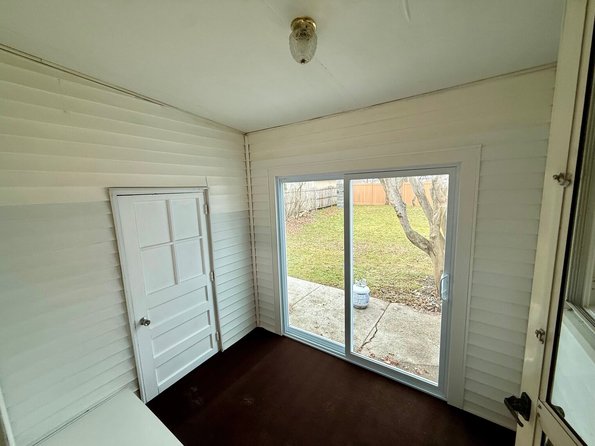 Building Photo - 160 Plantation Dr