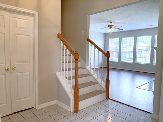 Building Photo - 4411 W Thunderwood Cir