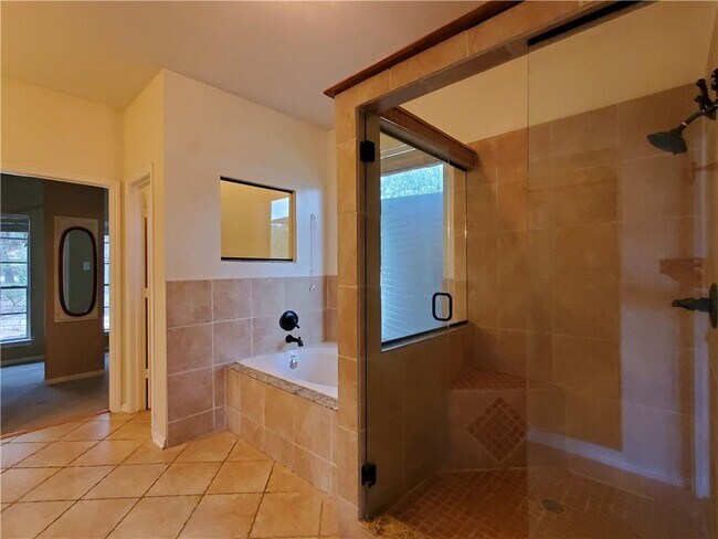Building Photo - 10400 W Cave Loop