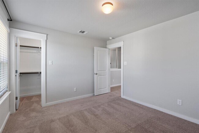 Building Photo - 501 Silkworm Way