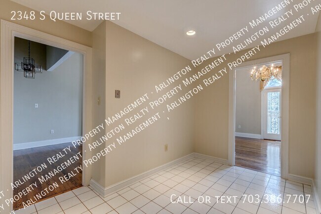 Building Photo - 2348 S Queen St
